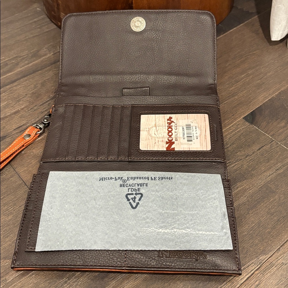 Nocona Embossed Leather Cross Birdie Style Wristlet Southwest Print tri-fold - Picture 10 of 16